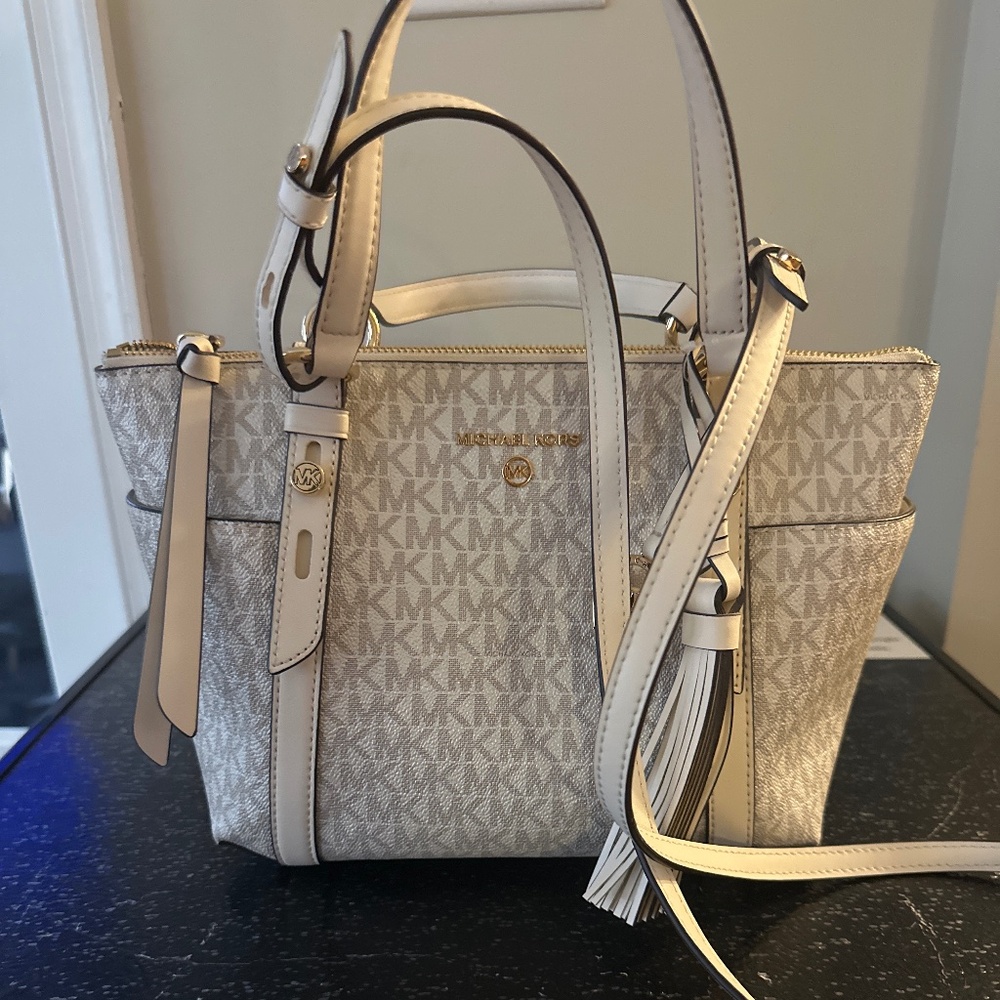 Michael Kors Medium Sullivan Tote